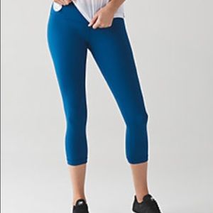 Lululemon Wunder Under Crop III